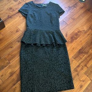 New York & Company Stretch skirt and peplum top set